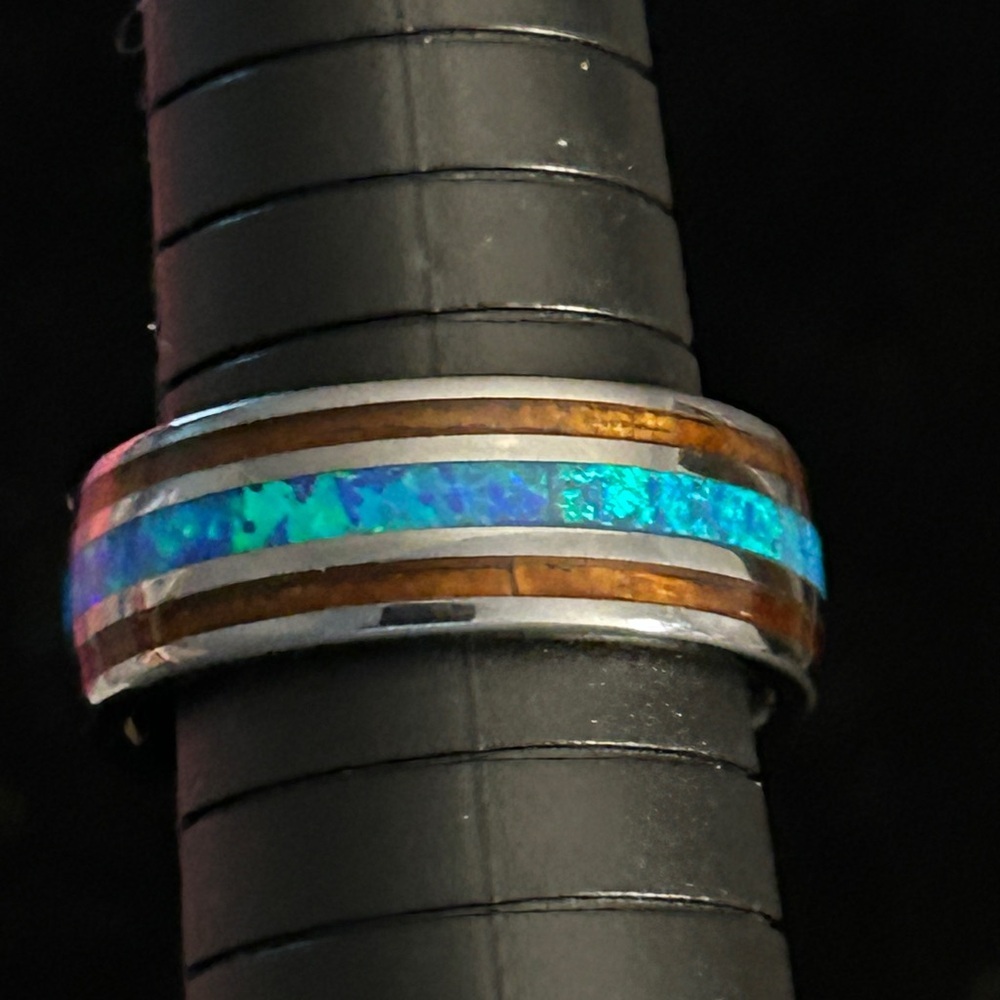 Tungsten Carbide inlaid Hawaiian Koa
Wood With Opal Ring Size 9